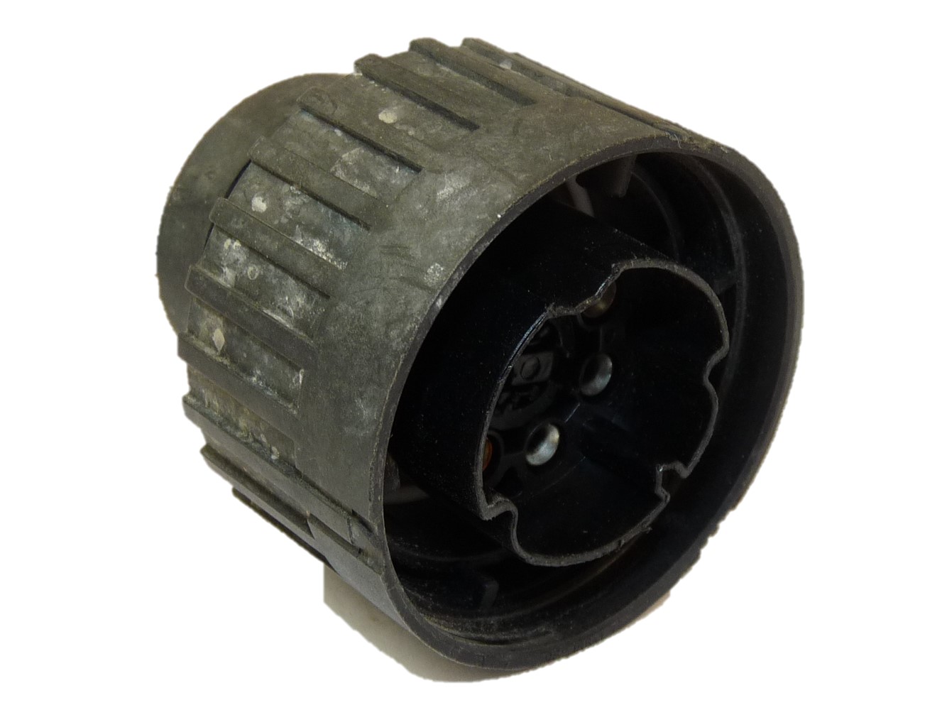 https://www.t-g-s.de/images/housings/32-2-28.jpg