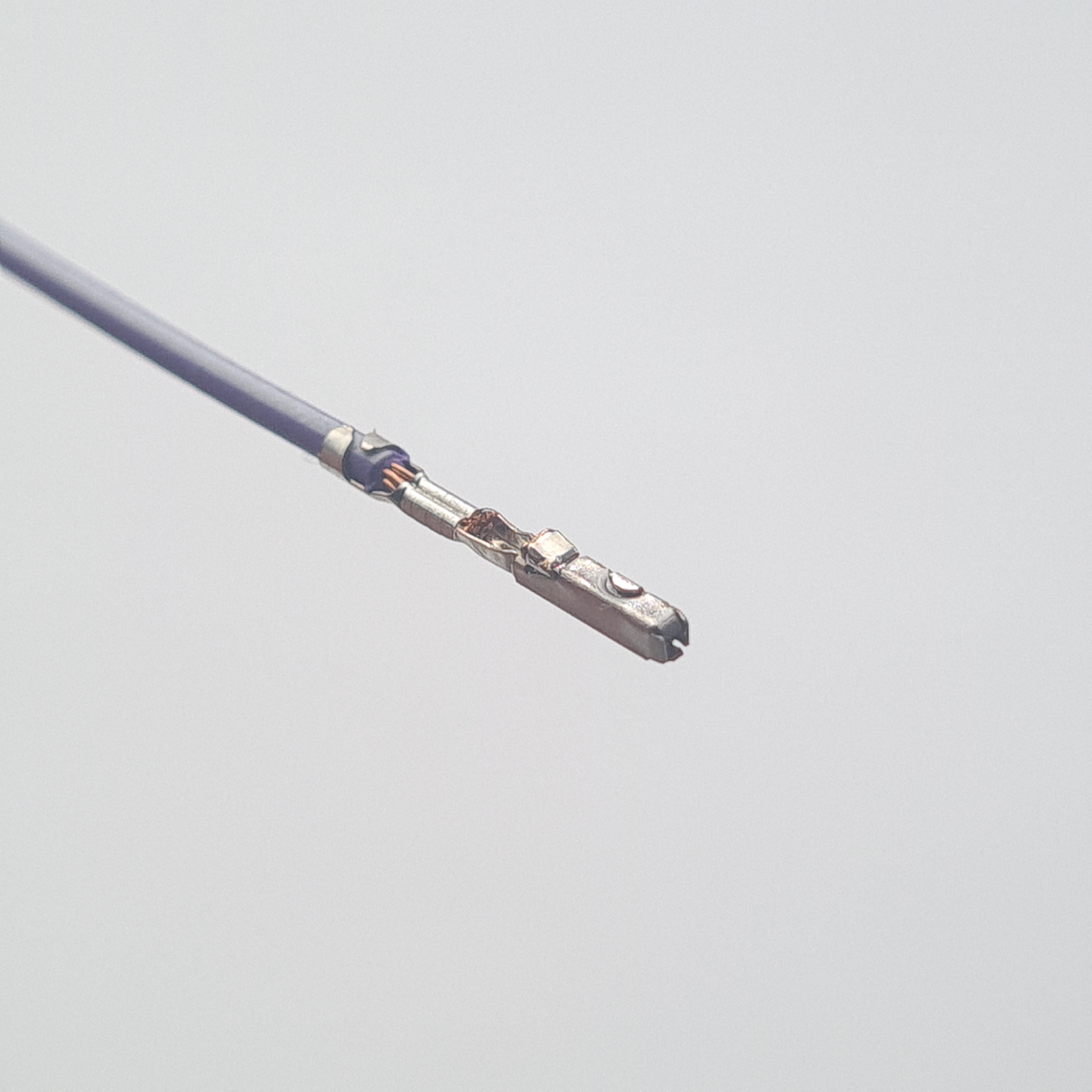 Lear CLF05 female terminal