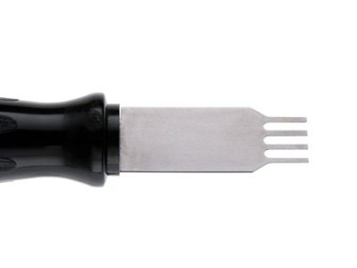 L104