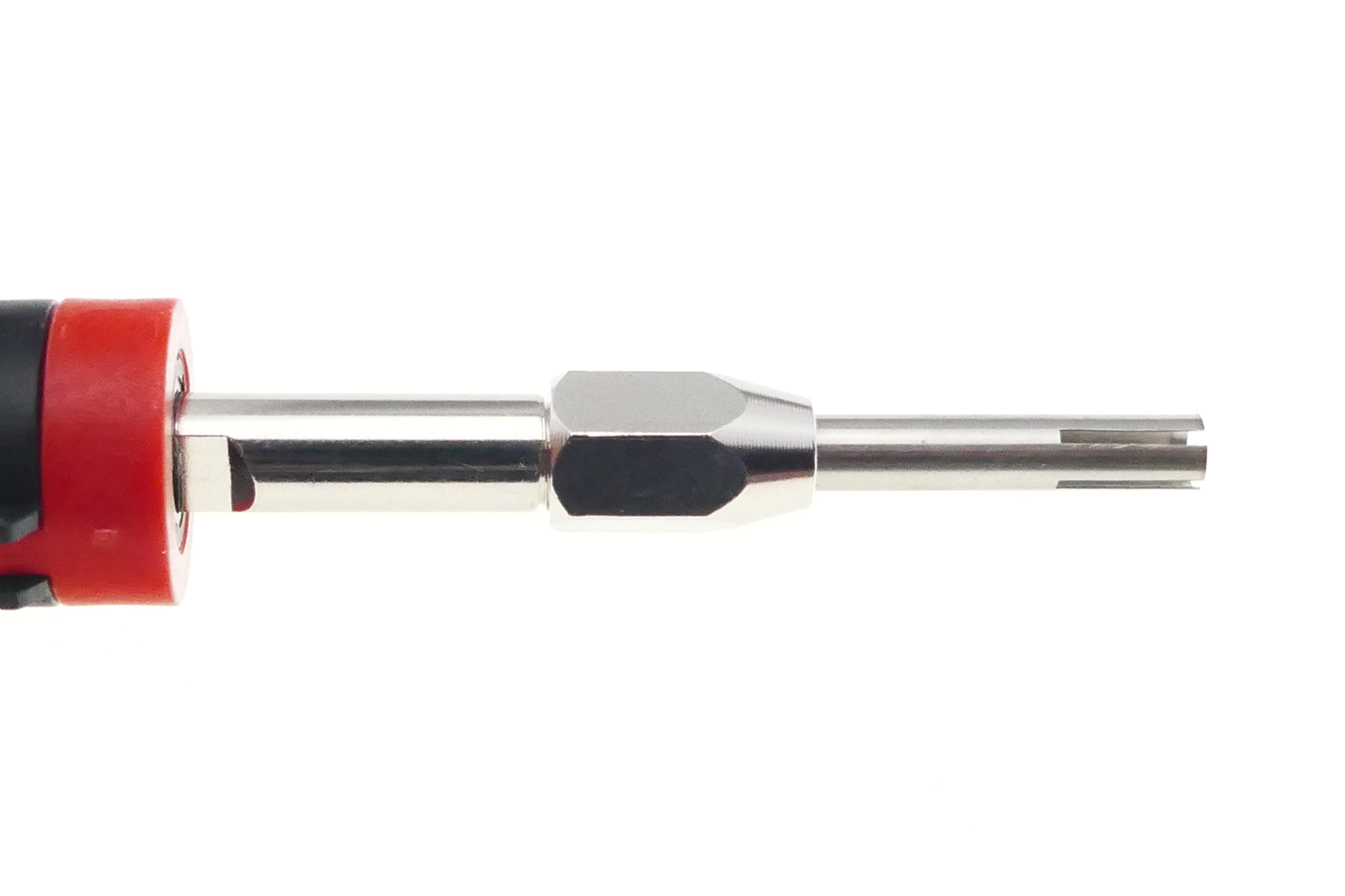 R808